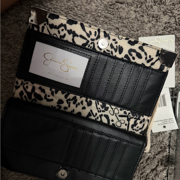 Jessica Simpson Wallet - Picture 3 of 3